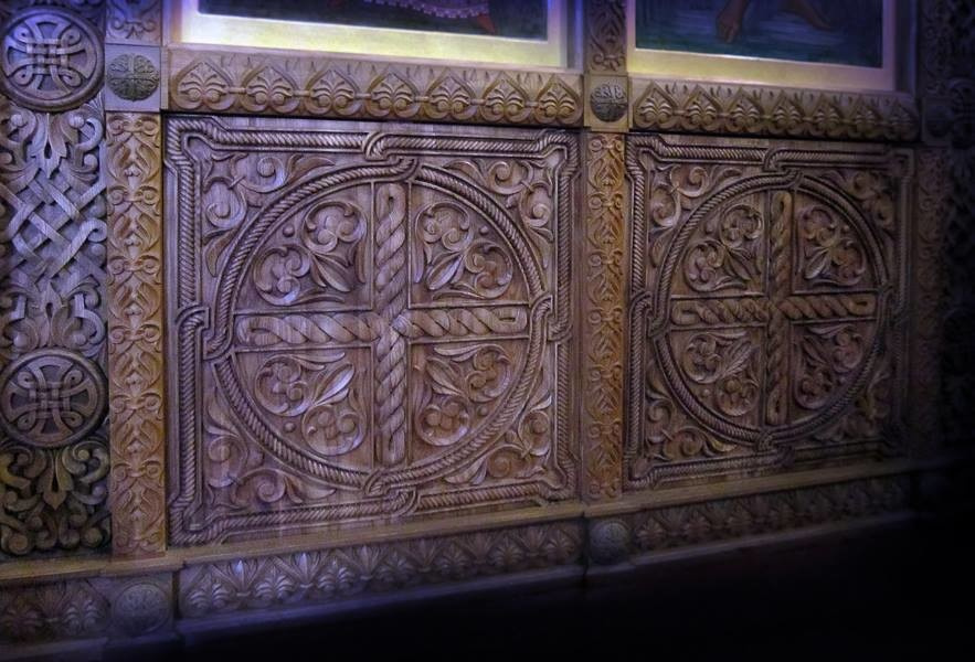 Внутреннее убранство храма.