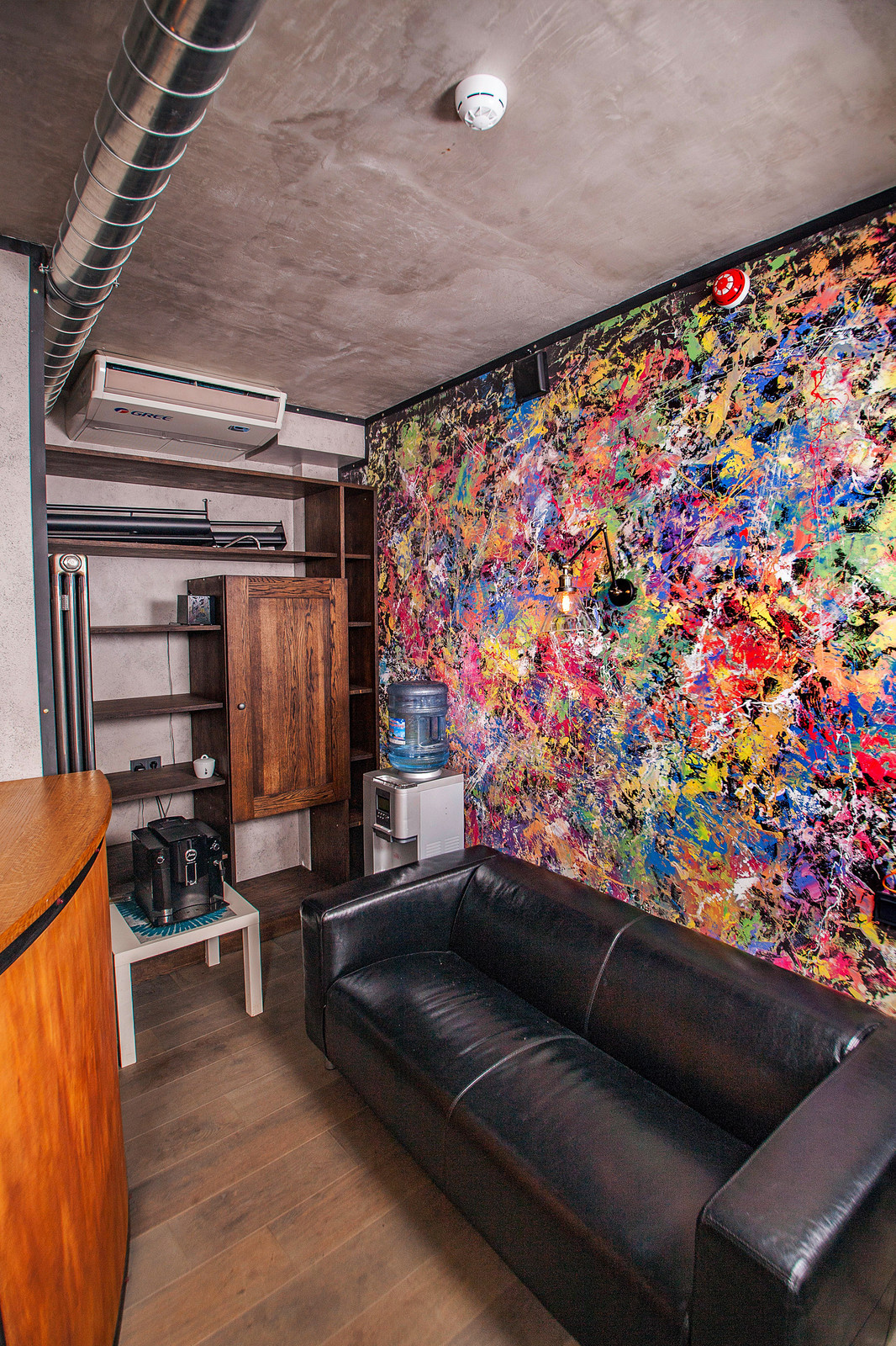 Офис рекламной компании