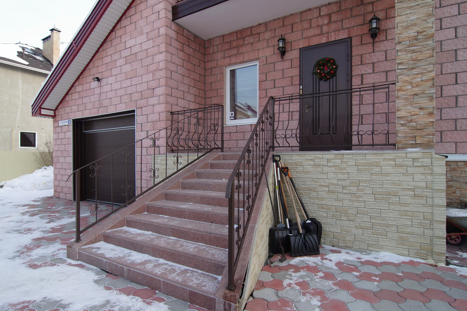 Обложка проекта: Коттедж на Георгиновом