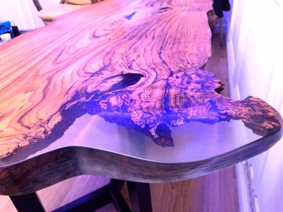 Обложка проекта: Стол из Каштана