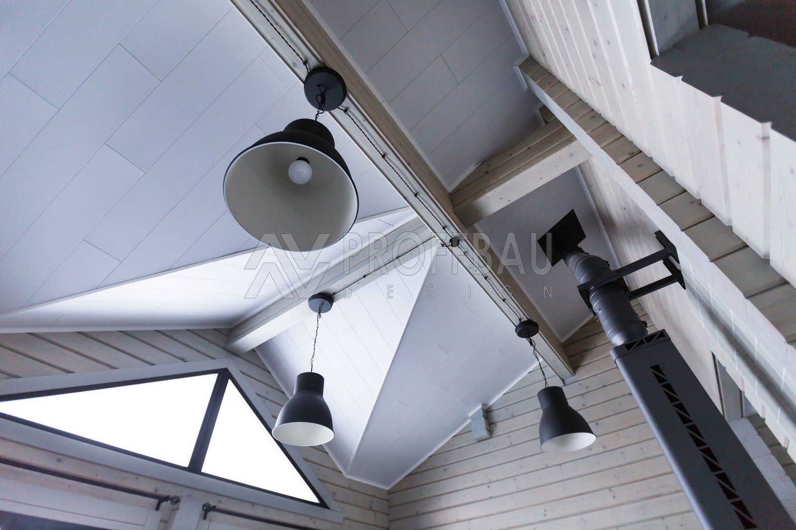 Дизайнерский ремонт коттеджа