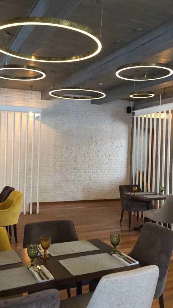 Обложка проекта: ресторан Октябрь