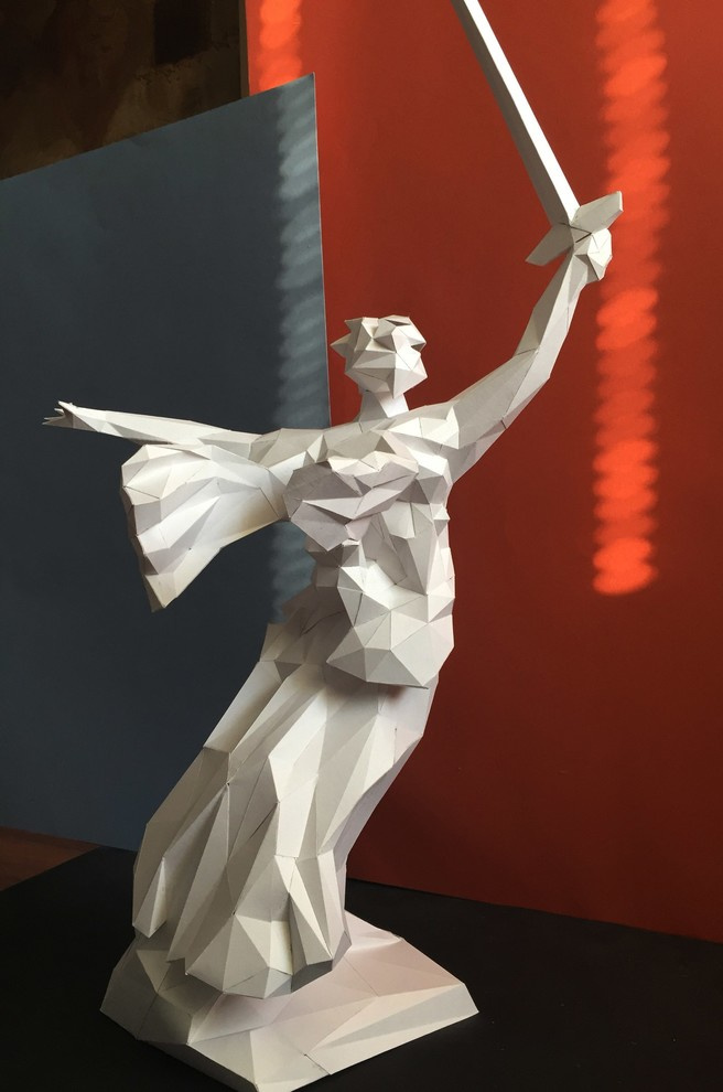 Родина мать