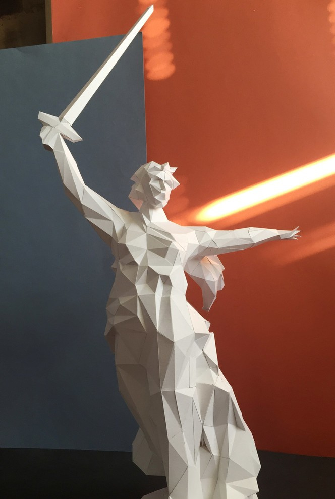 Родина мать