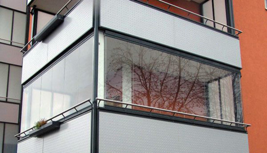 Безрамное остекление балкона