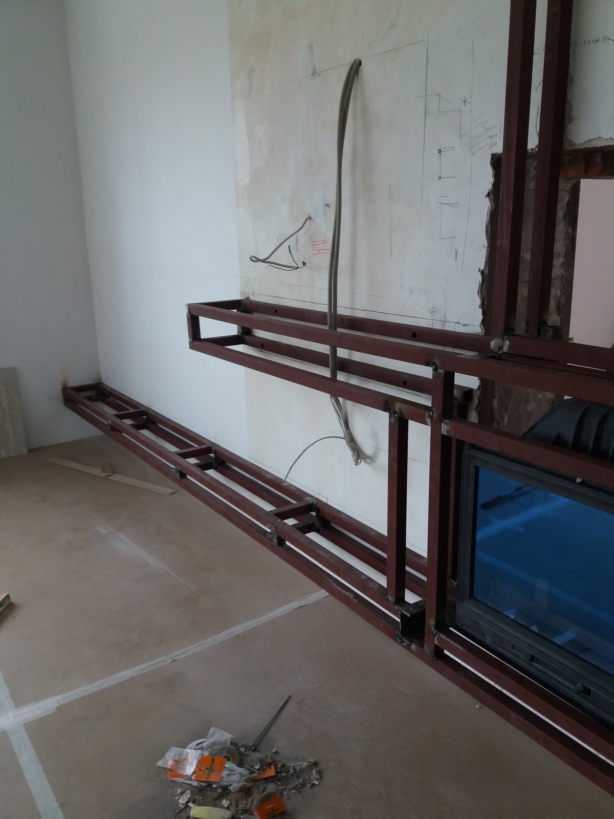 Нестандартная установка камина