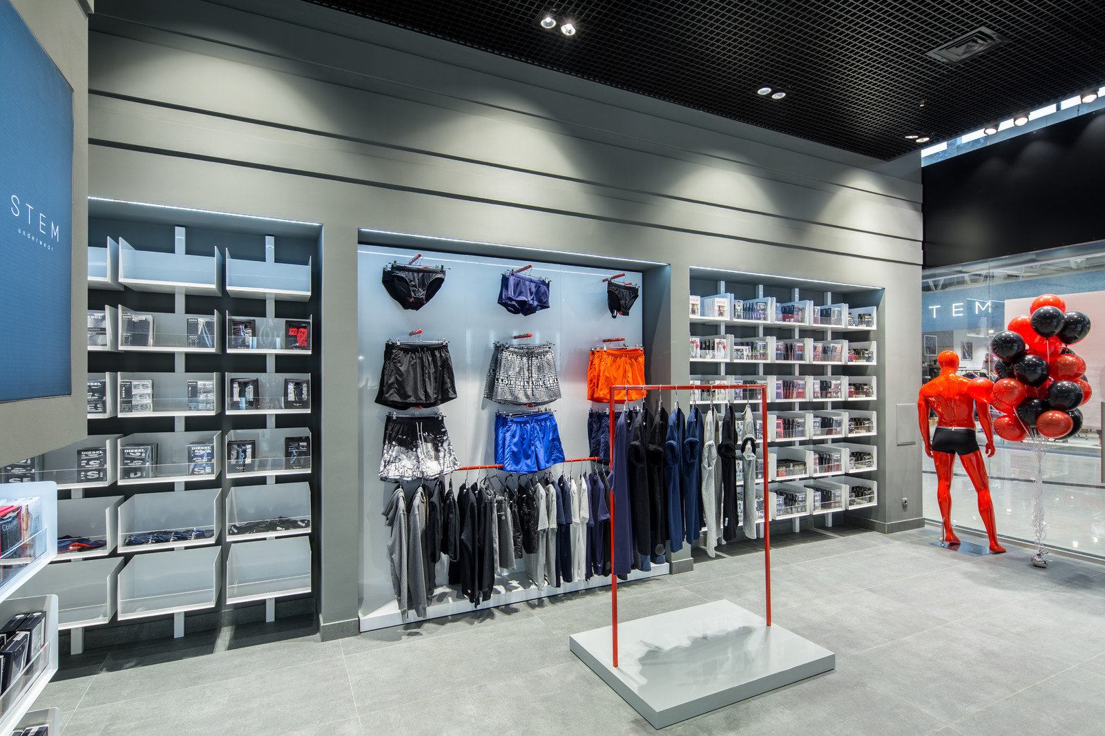 Stem Underwear — Освещение магазина нижнего белья