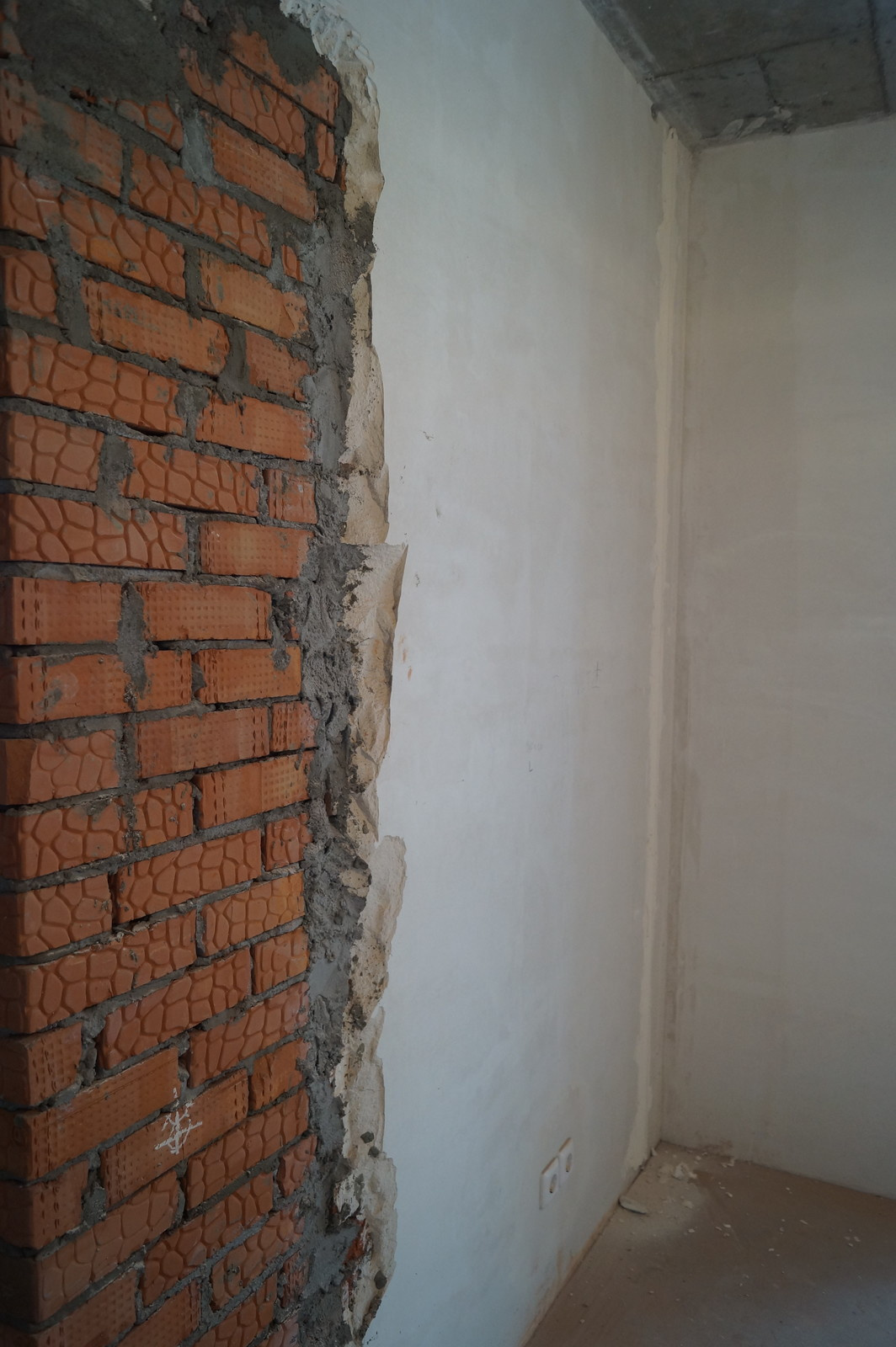 Технадзор качества выравнивания стен и потолка