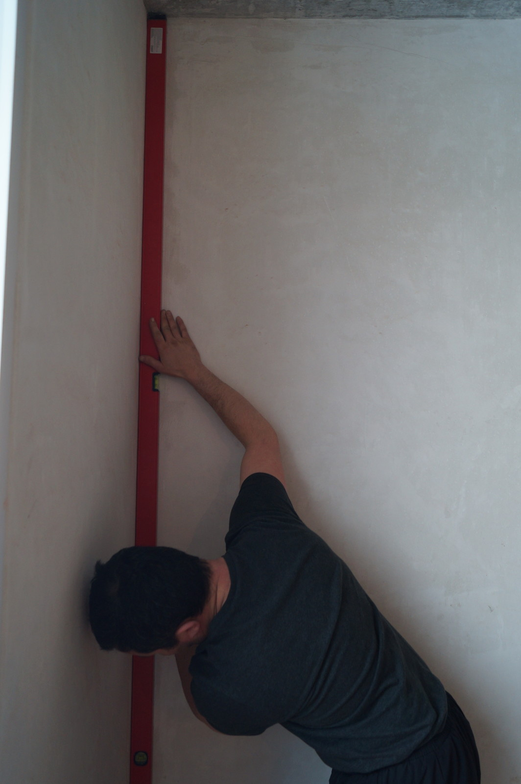 Технадзор качества выравнивания стен и потолка