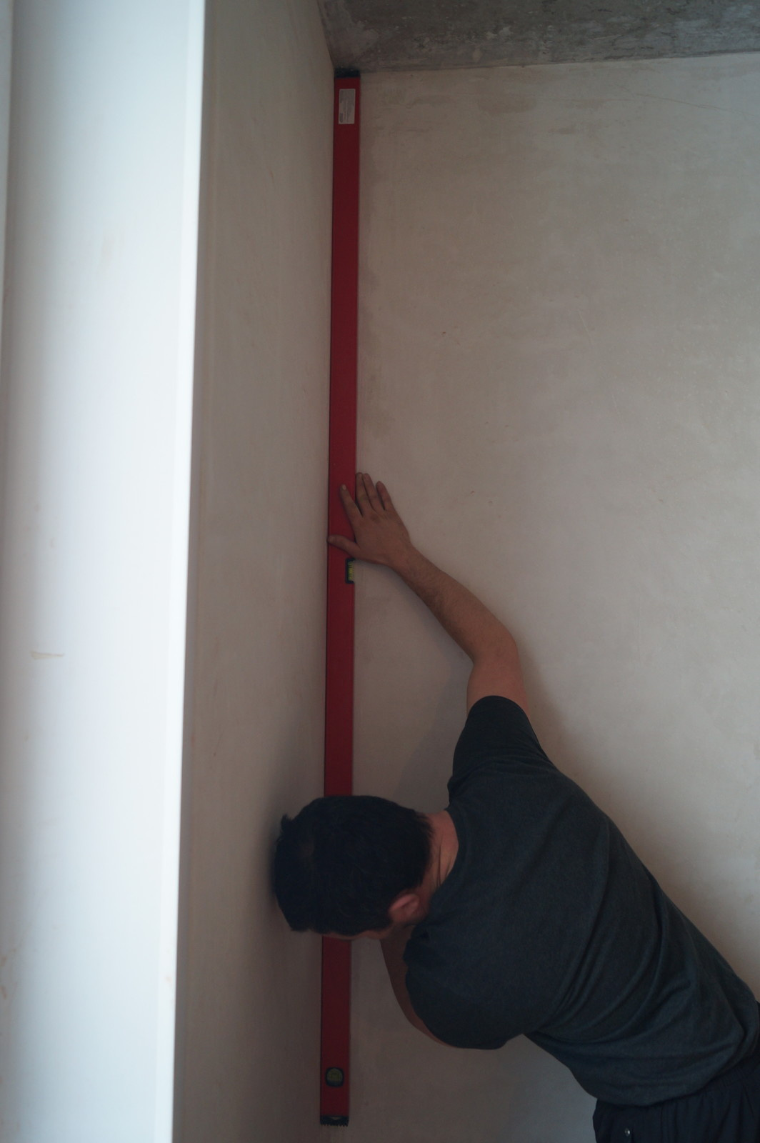 Технадзор качества выравнивания стен и потолка