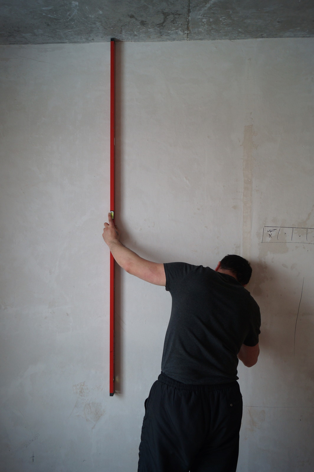 Технадзор качества выравнивания стен и потолка