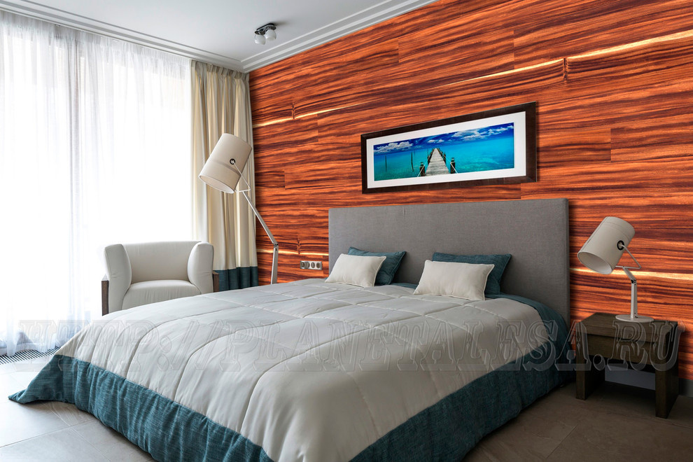 В интерьере