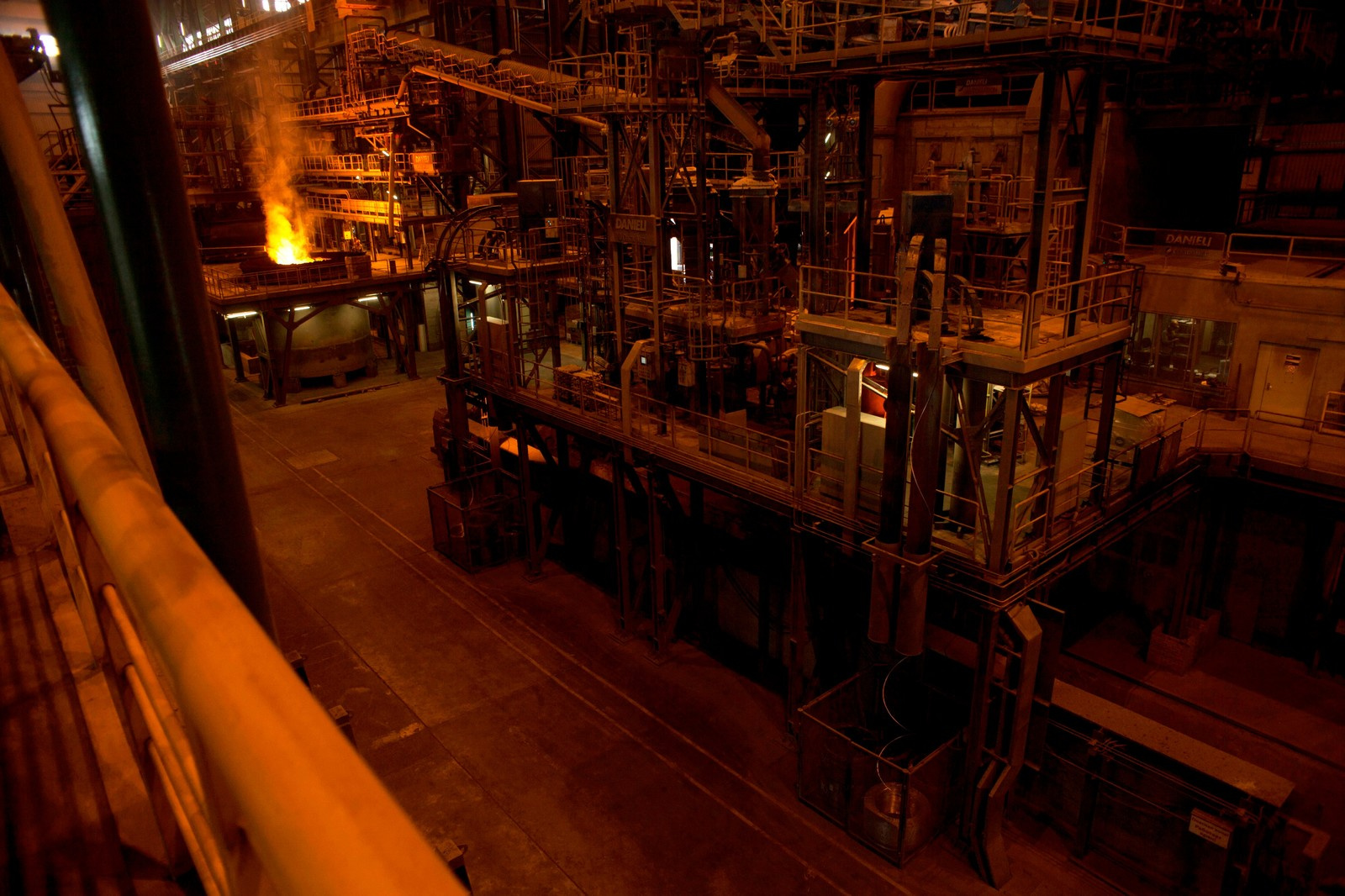 InterpipeSteel - Construction and foundations Furnaces - Bucket