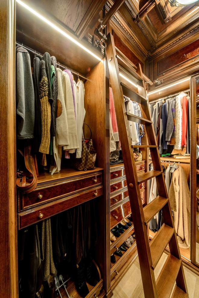 Гардеробная "шкатулка" из дерева