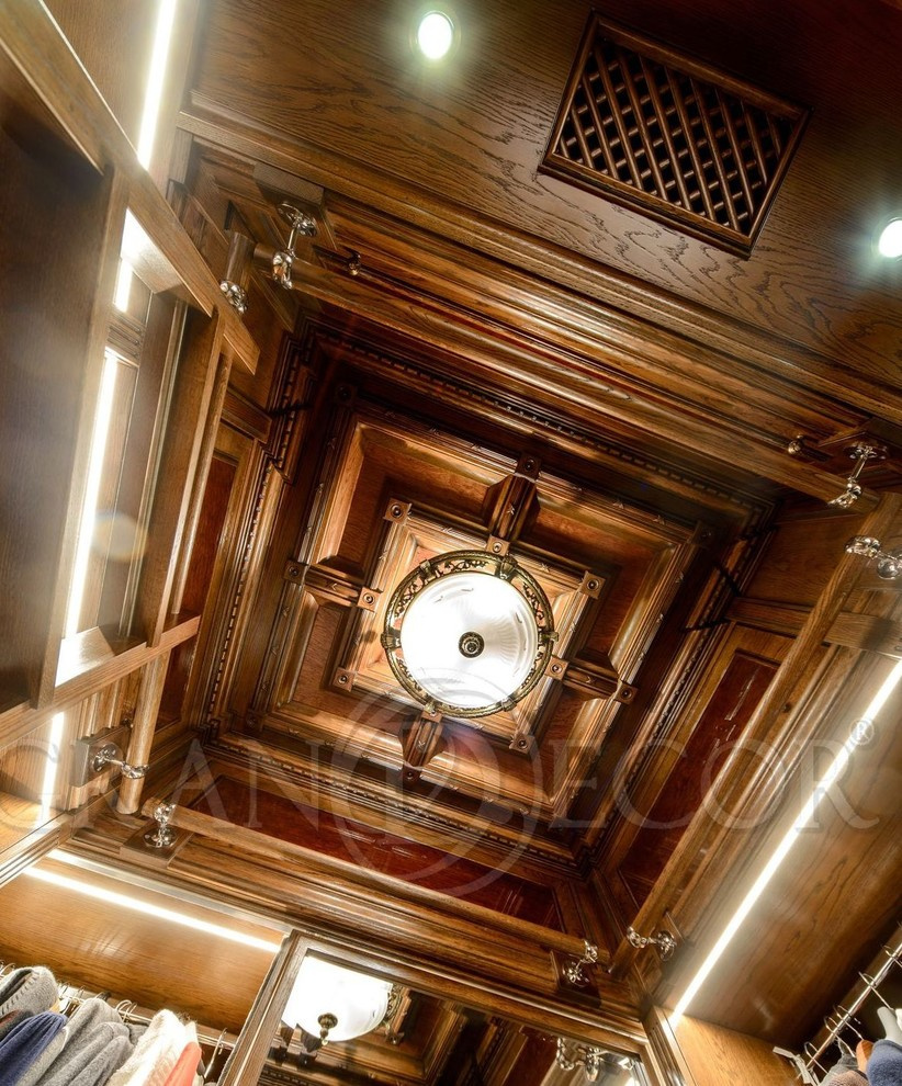 Гардеробная "шкатулка" из дерева