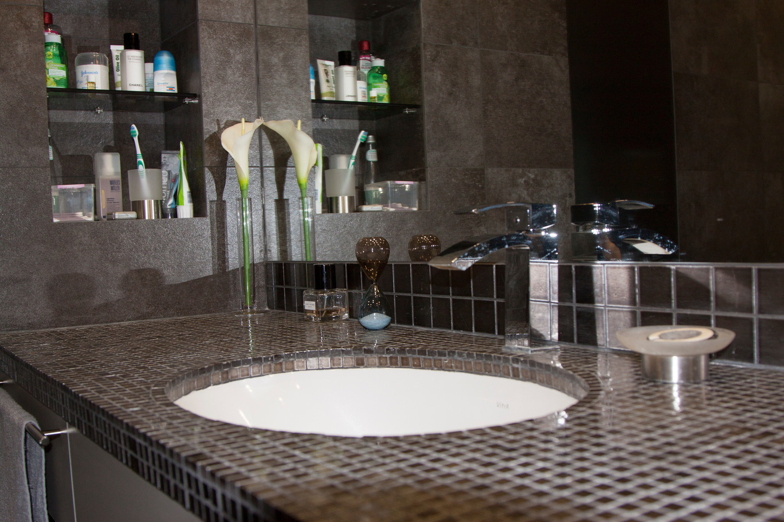 Однокомнатная белая студия