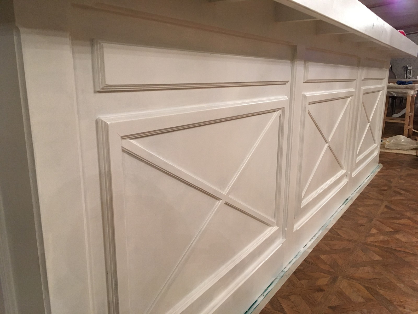 Барная стойка для ресторана "Резиденция Белого Кролика" ул. Свободы,2