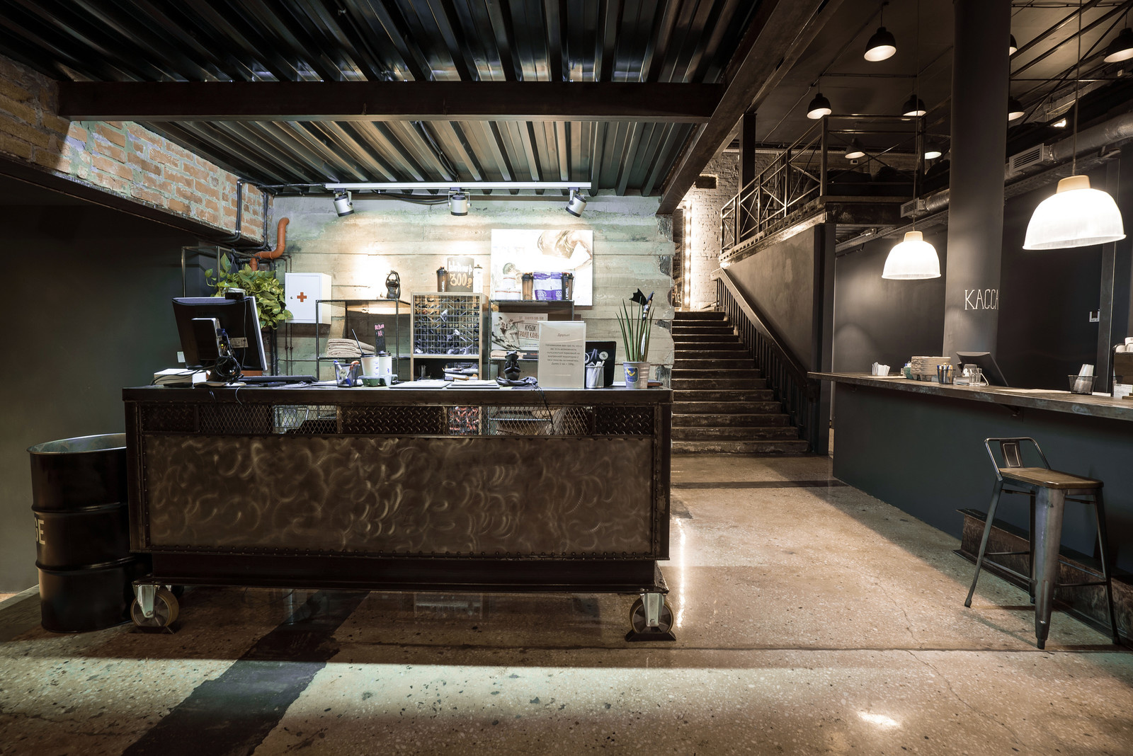 Кафе Cheat Meal (при Backstage Crossfit)