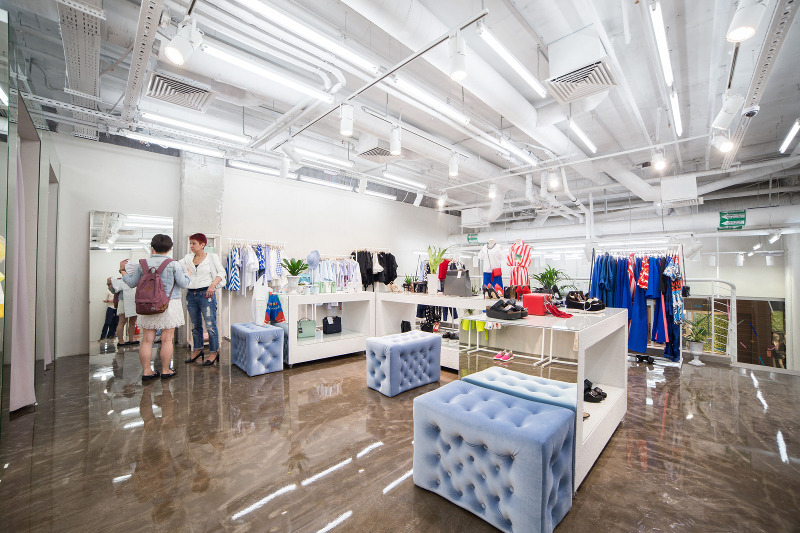 Concept-store "OPENING"