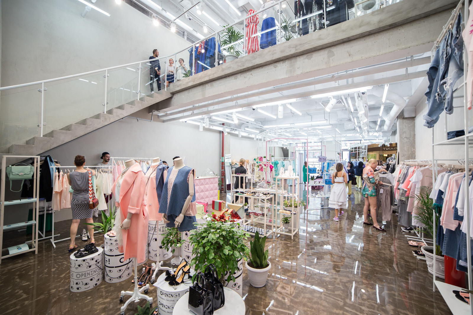 Concept-store "OPENING"