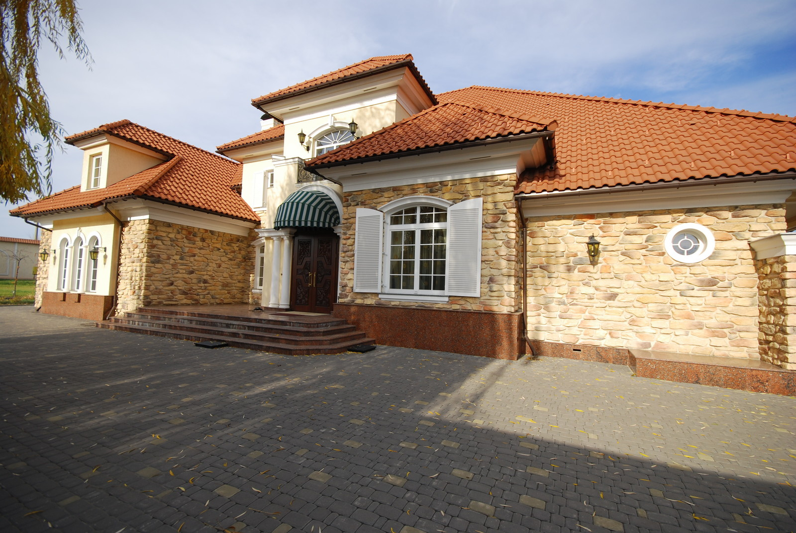 Обложка проекта: Иштван