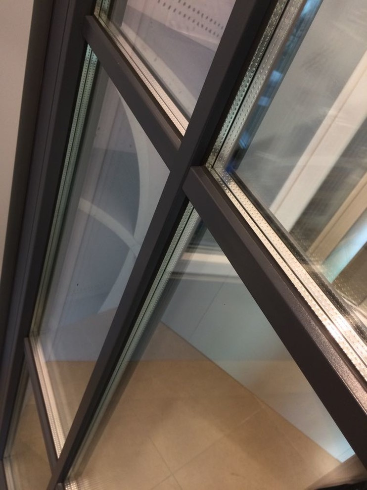 фальш переплет от Schuco schowroom