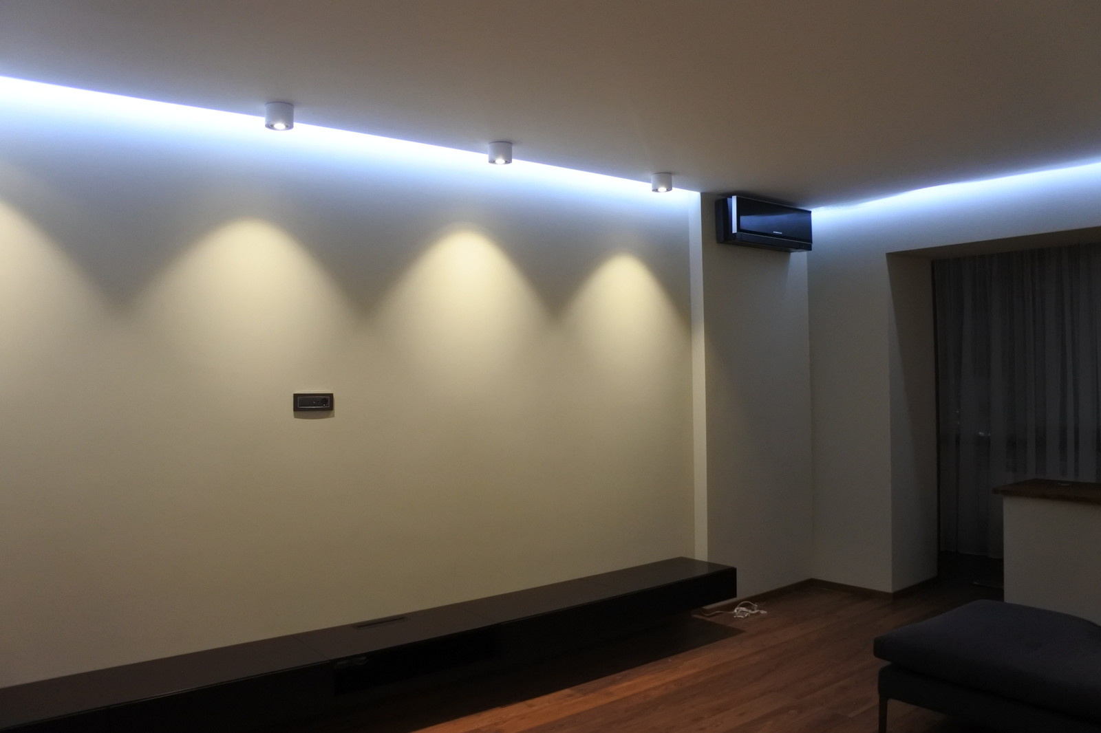 Реализация проекта гостиной в Тюмени