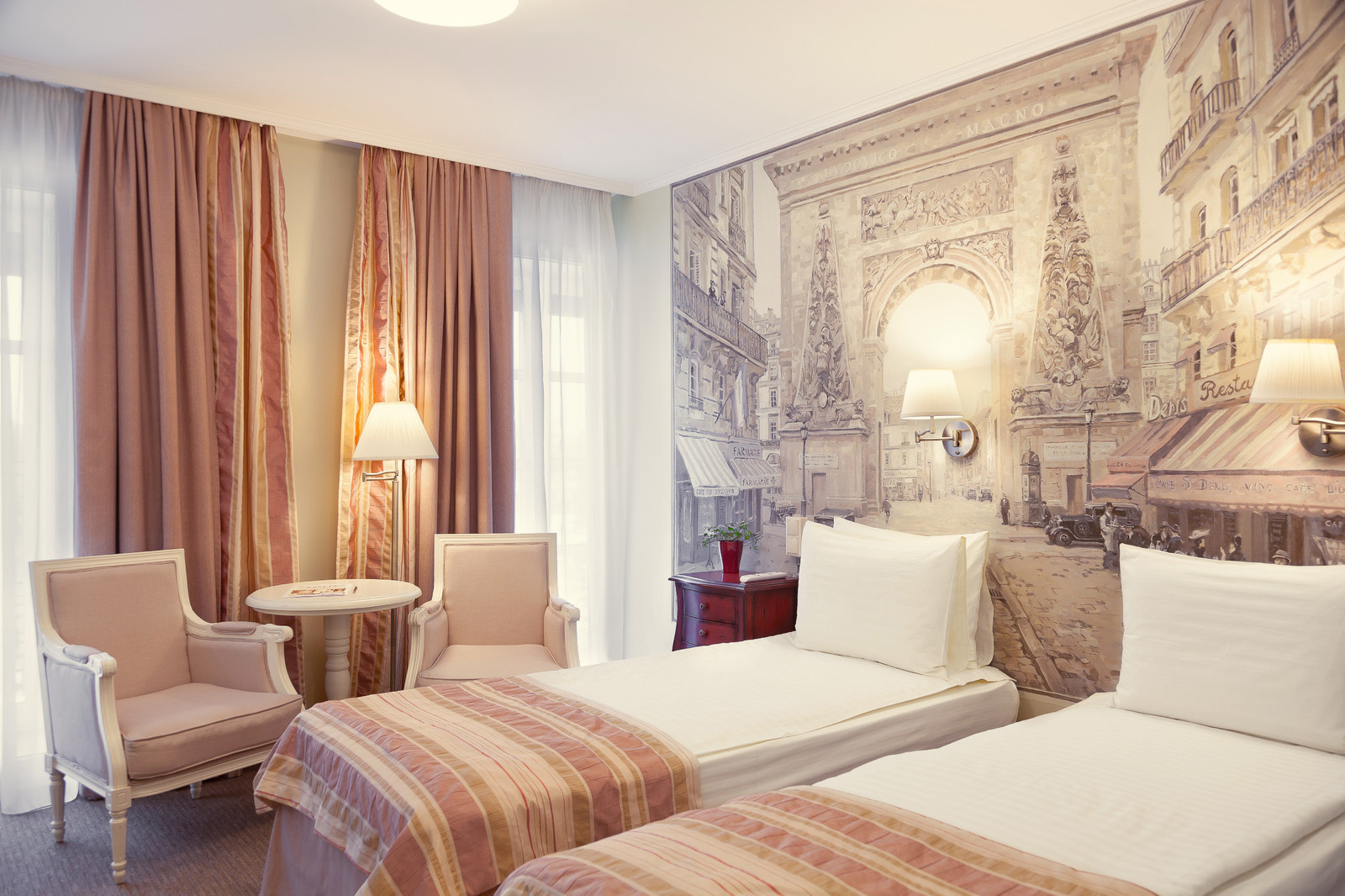 Обложка проекта: Отель "Реноме"