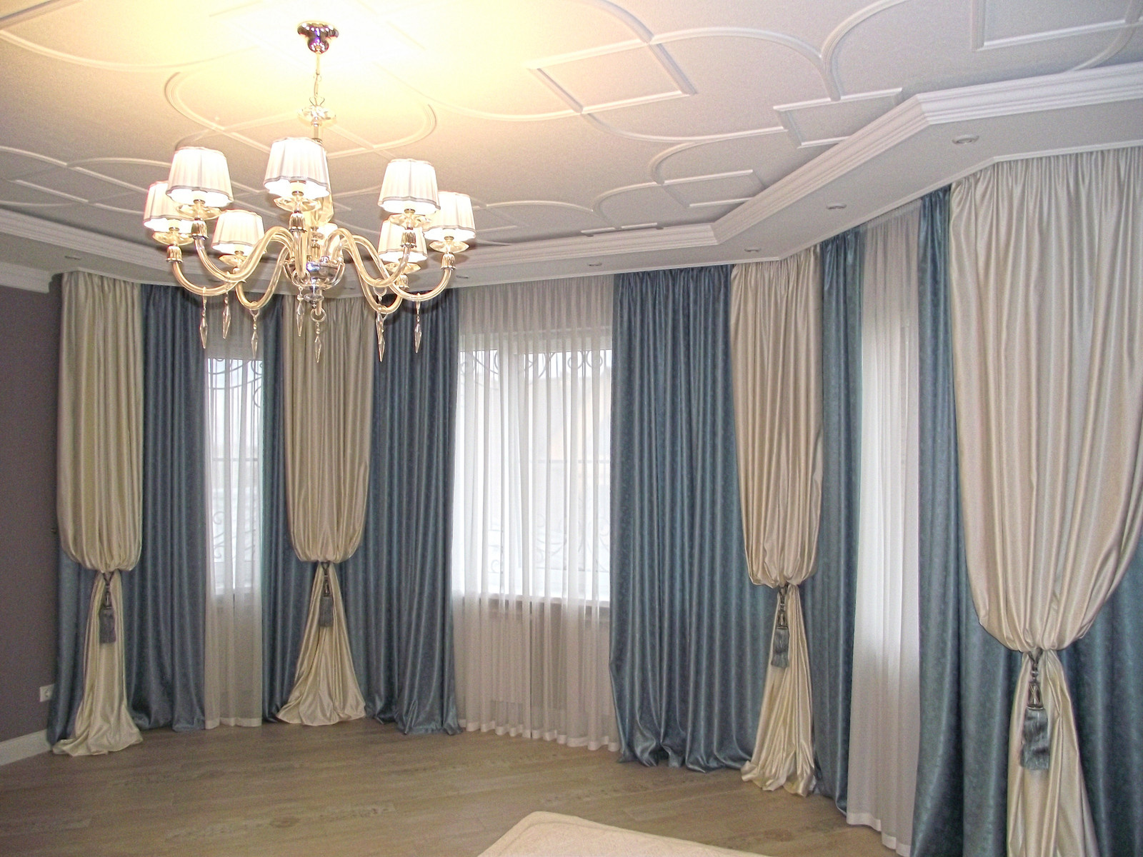 Текстильное оформление частного коттеджа в г. Краснодаре (западный обход)