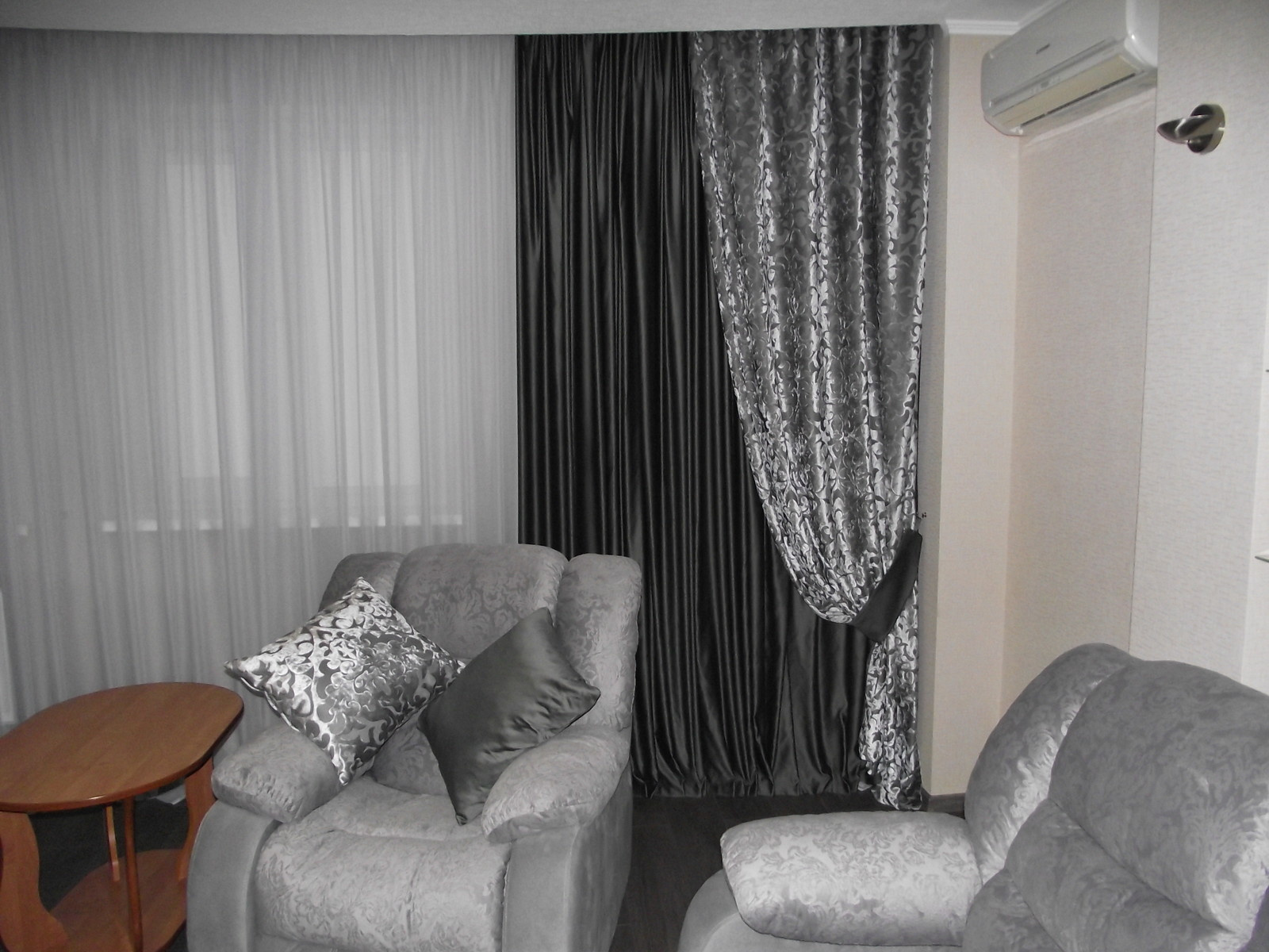 Текстильное оформление квартиры по ул. Кожевенная