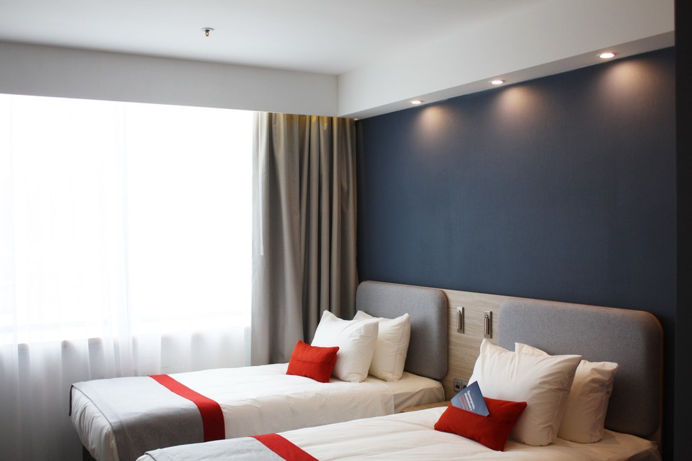 Отель Holiday Inn Express Москва Шереметьево