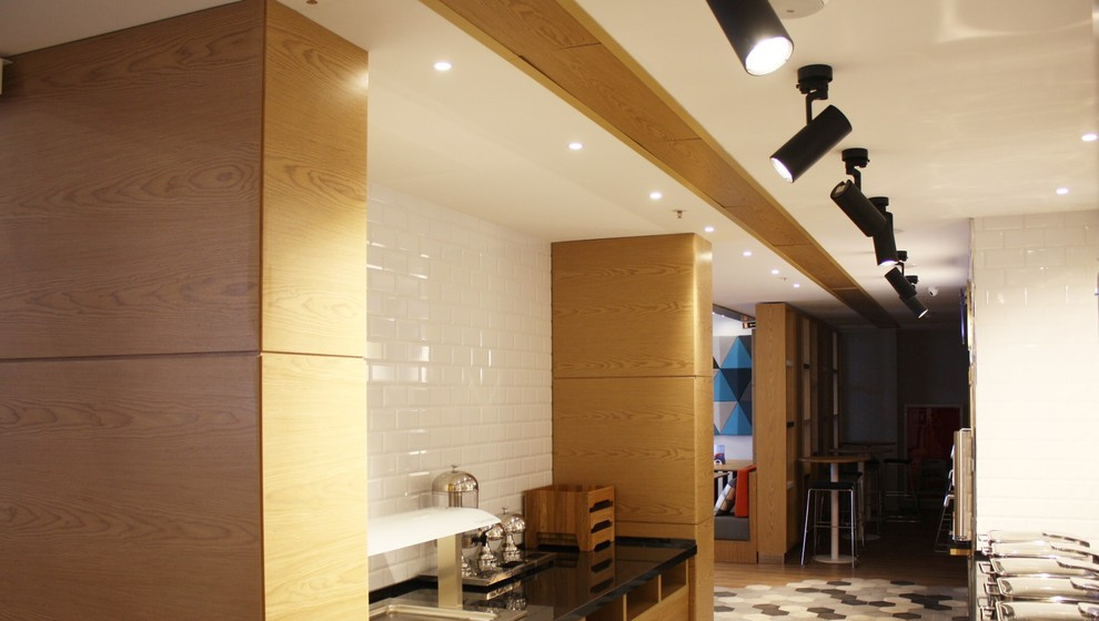 Отель Holiday Inn Express Москва Шереметьево