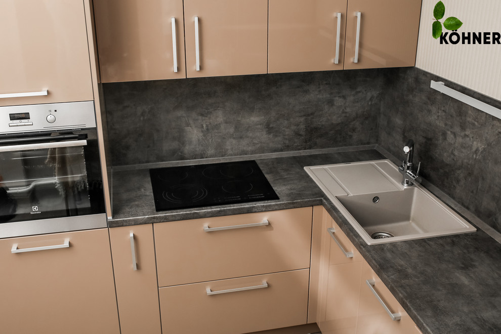 Кухня в стиле Хай-Тек