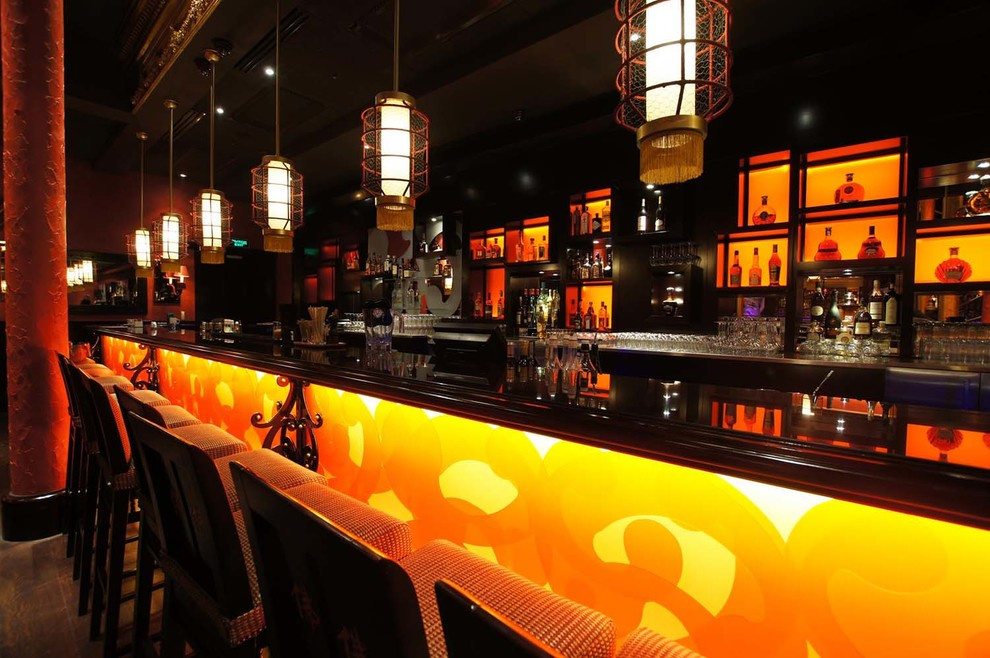 Каменная столешница Buddha-bar из гранита Absolute black длиной 23 метра