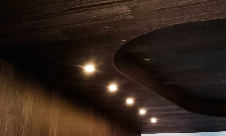 Декоративное дерево из штукатурки