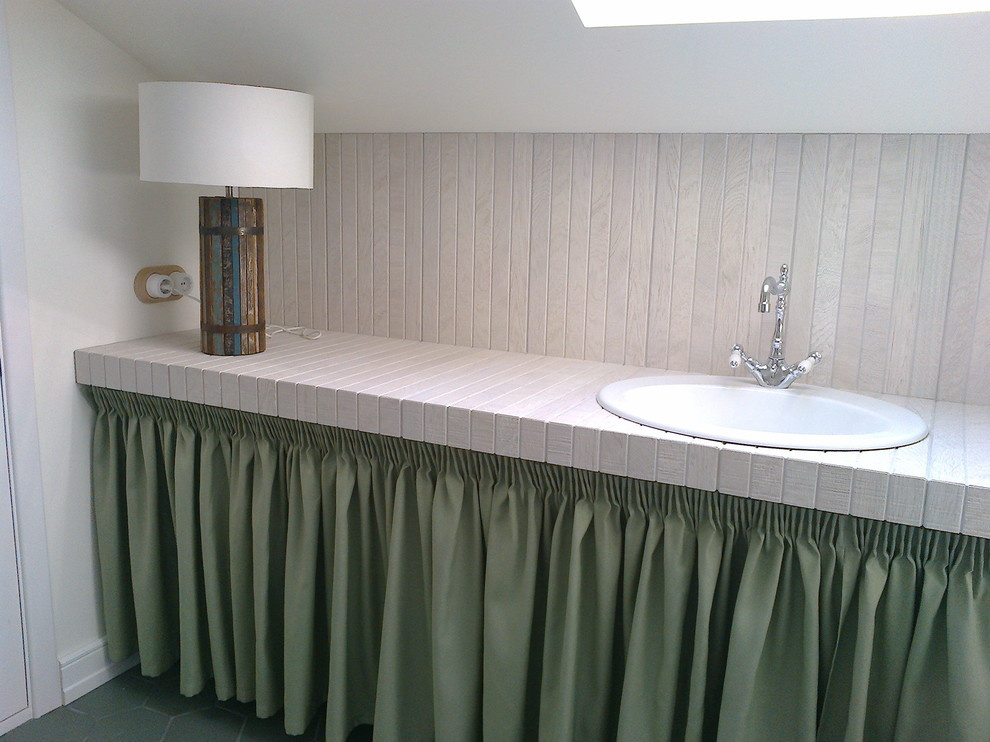 Дом на берегу северной реки