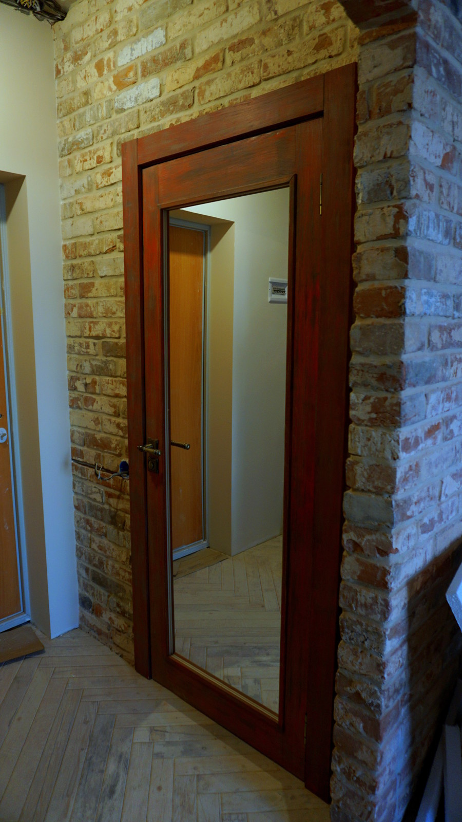 Обложка проекта: Red