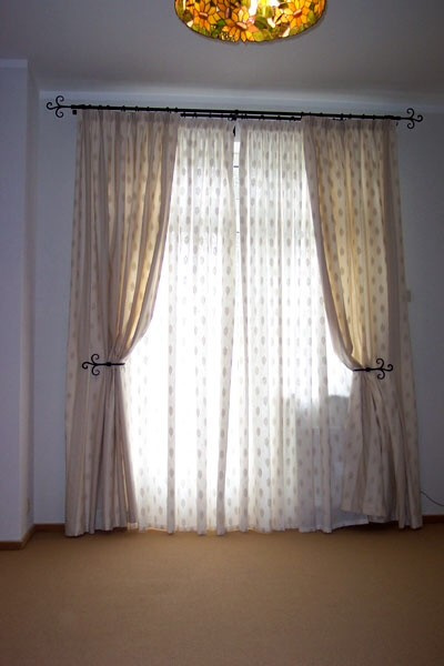 Коттеджный поселок Николино. Дом в колониальном стиле.