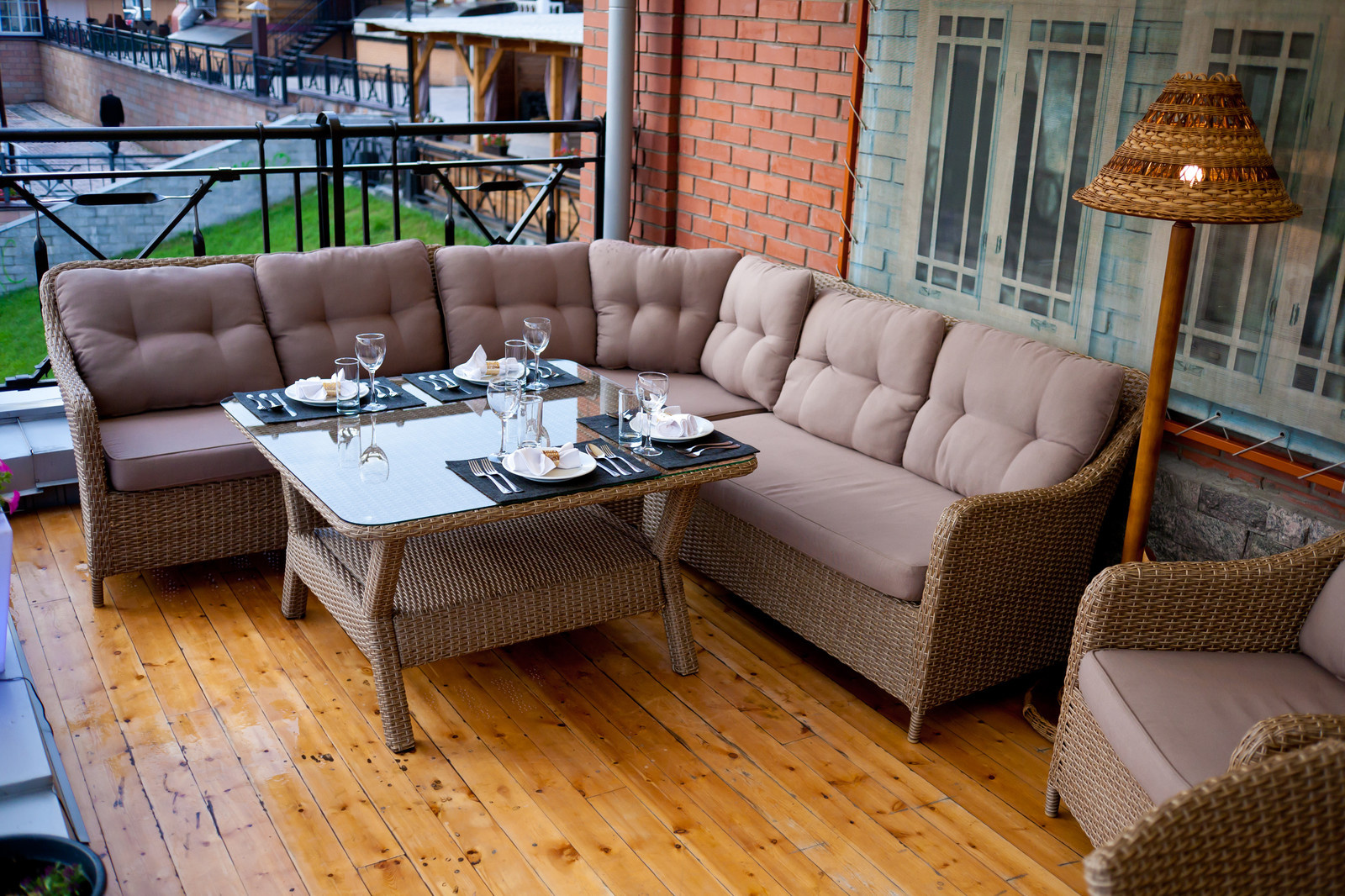 Уличная терраса ресторана "Авторская кухня"