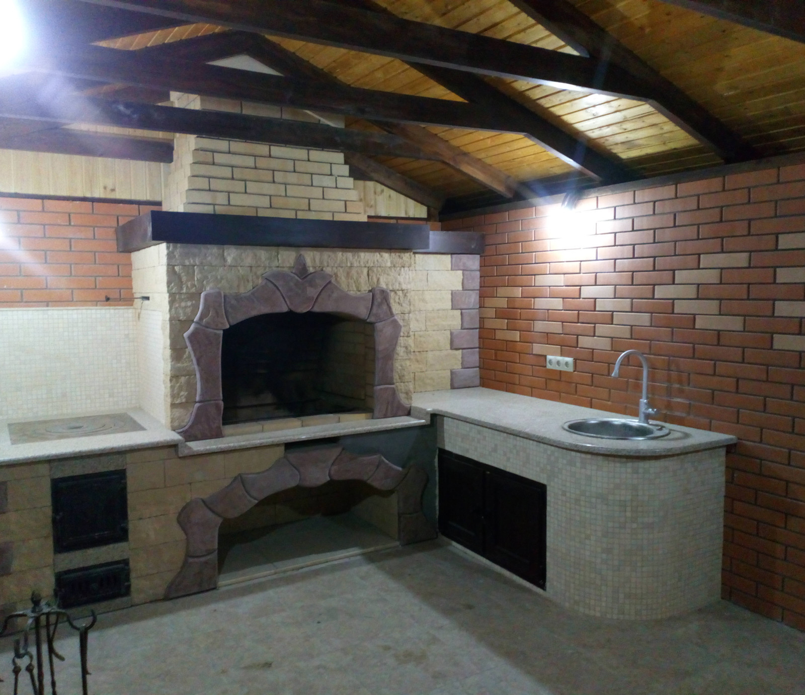 Обложка проекта: Барбекю с печью под казан/Горячий ключ