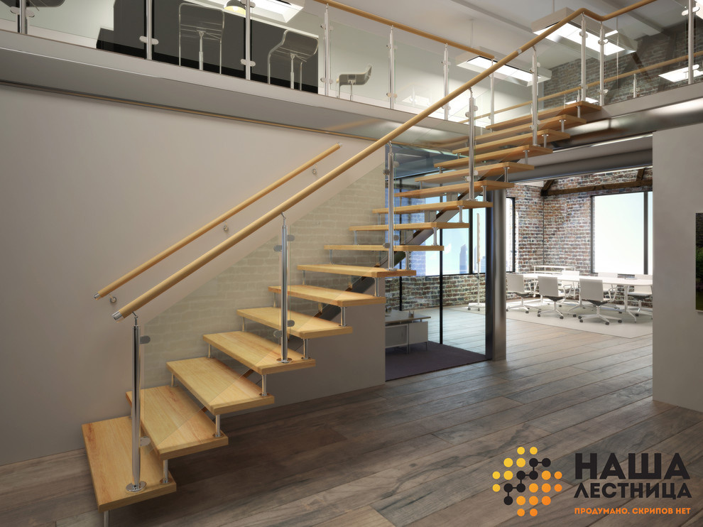 Лестница с ограждением из стекла