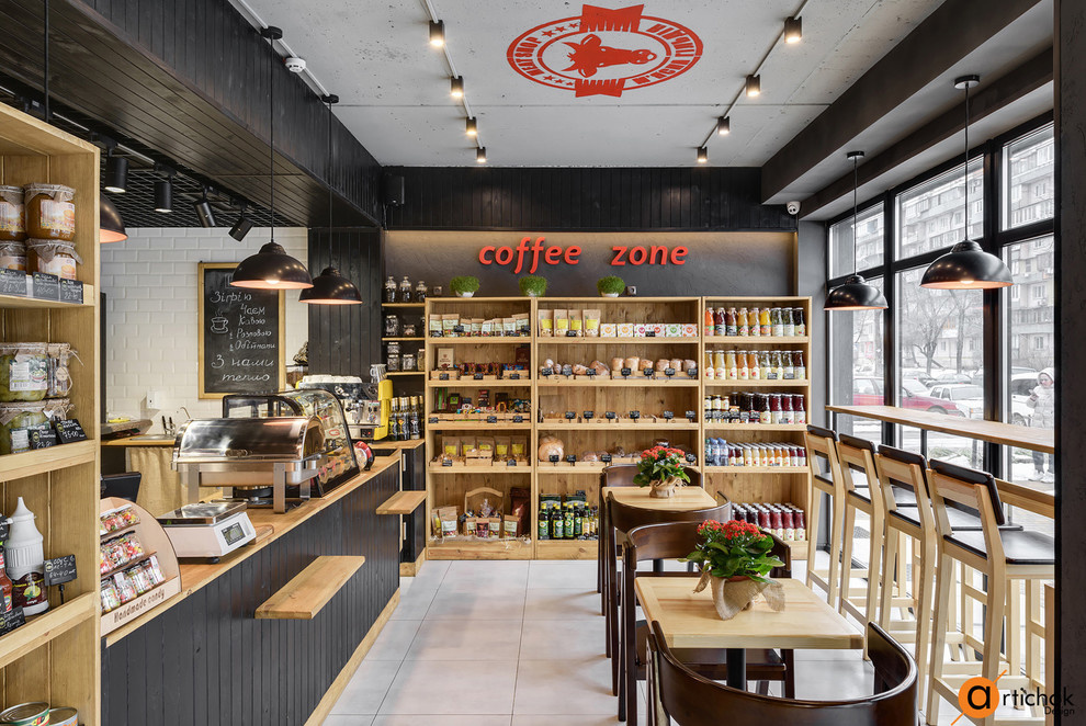 Отделка, столешницы и мебель выполнены из натурального дерева