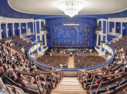 Обложка проекта: Московский академический Музыкальный театр имени К. С. Станиславского...