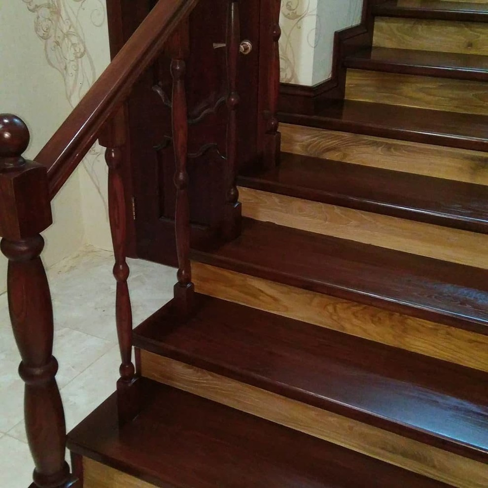 Обложка проекта: Деревянная лестница в Туле