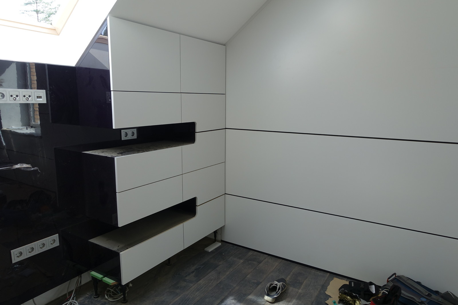 Шкаф в кабине