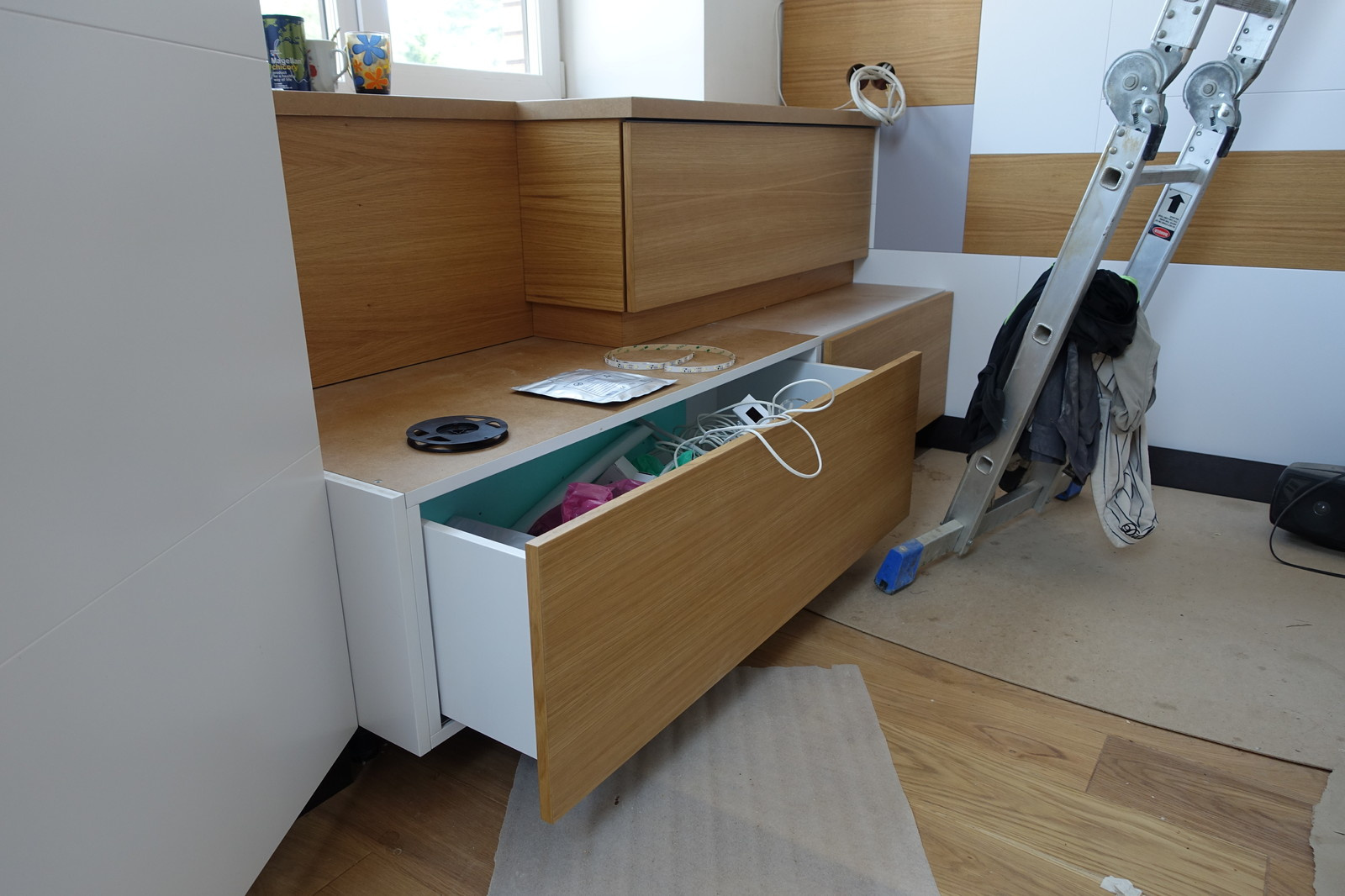 Выдвижные ящики в детской