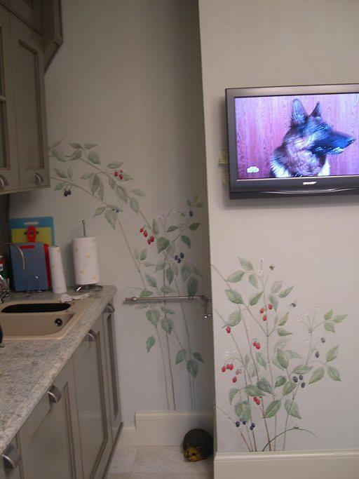 Роспись стен.