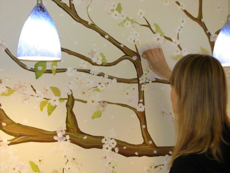 Роспись стен.