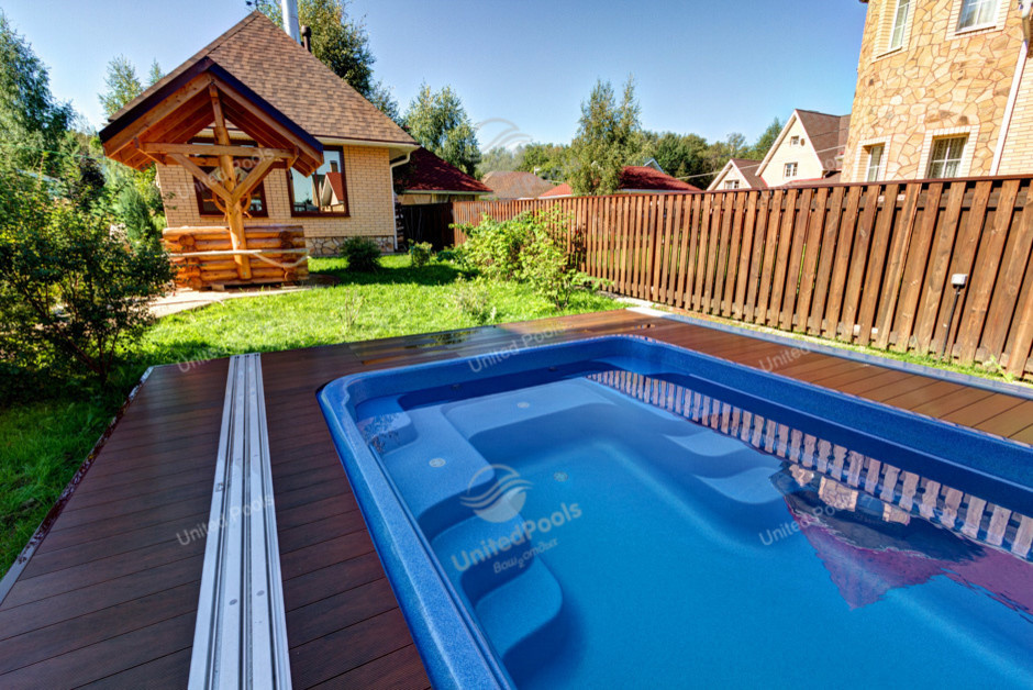 Композитный бассейн Compass Pools X-Trainer 45 в деревне Шеломово