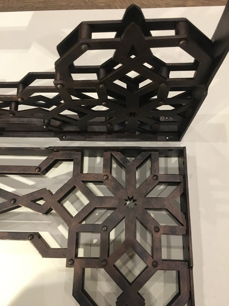 Обложка проекта: Кронштейн в восточном стиле.